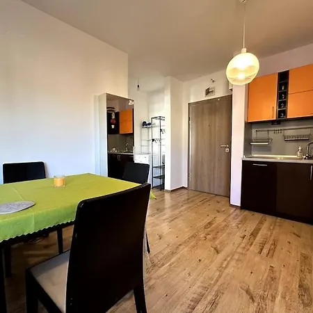 Cozy Flat In Lägenhet Sofia